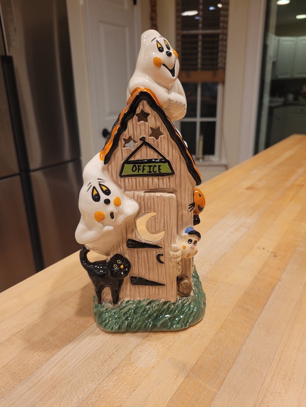 Blue Sky Clayworks Happy Haunting Halloween Ghost Outhouse Ceramic Figurine